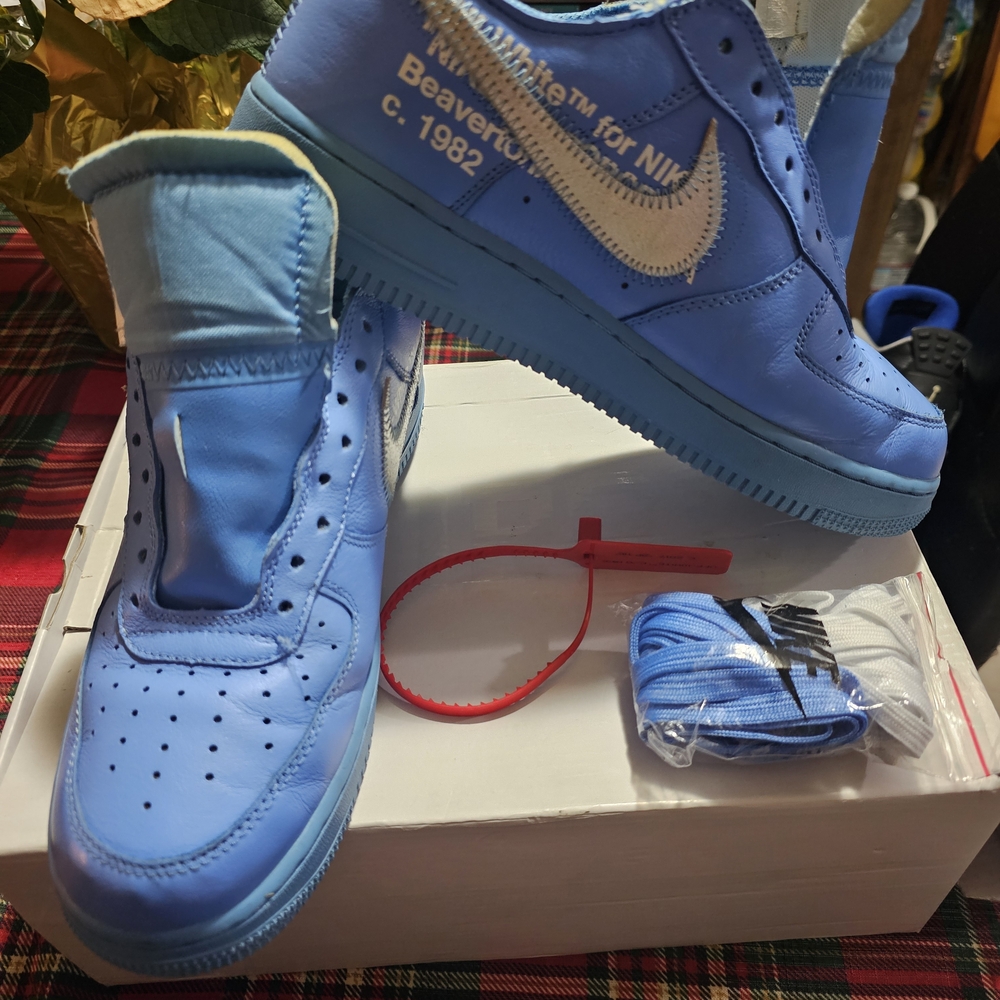 Nike Blue High-Top Sneakers